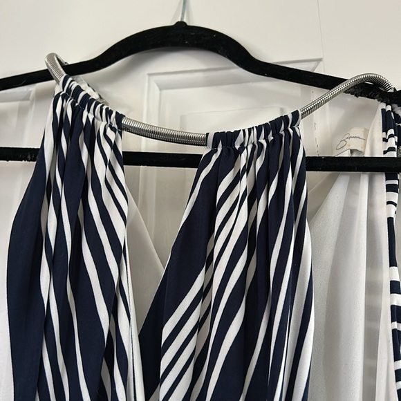 Jessica Simpson jersey material faux wrap dress - Picture 3 of 4